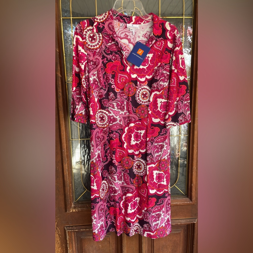 Jude Connally dress size Medium, beautiful fun print, never worn.